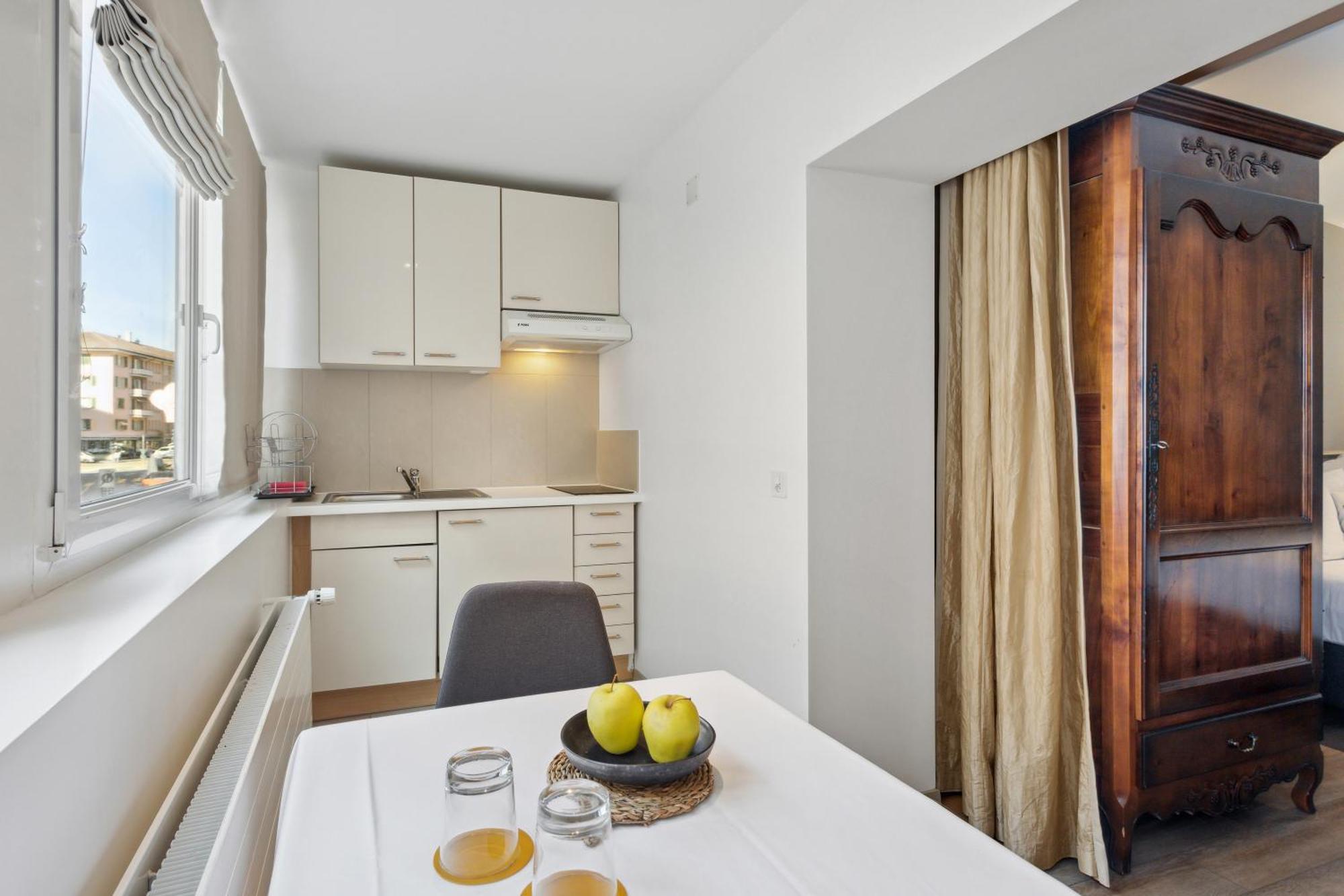 Hotel De La Couronne Morges Kültér fotó